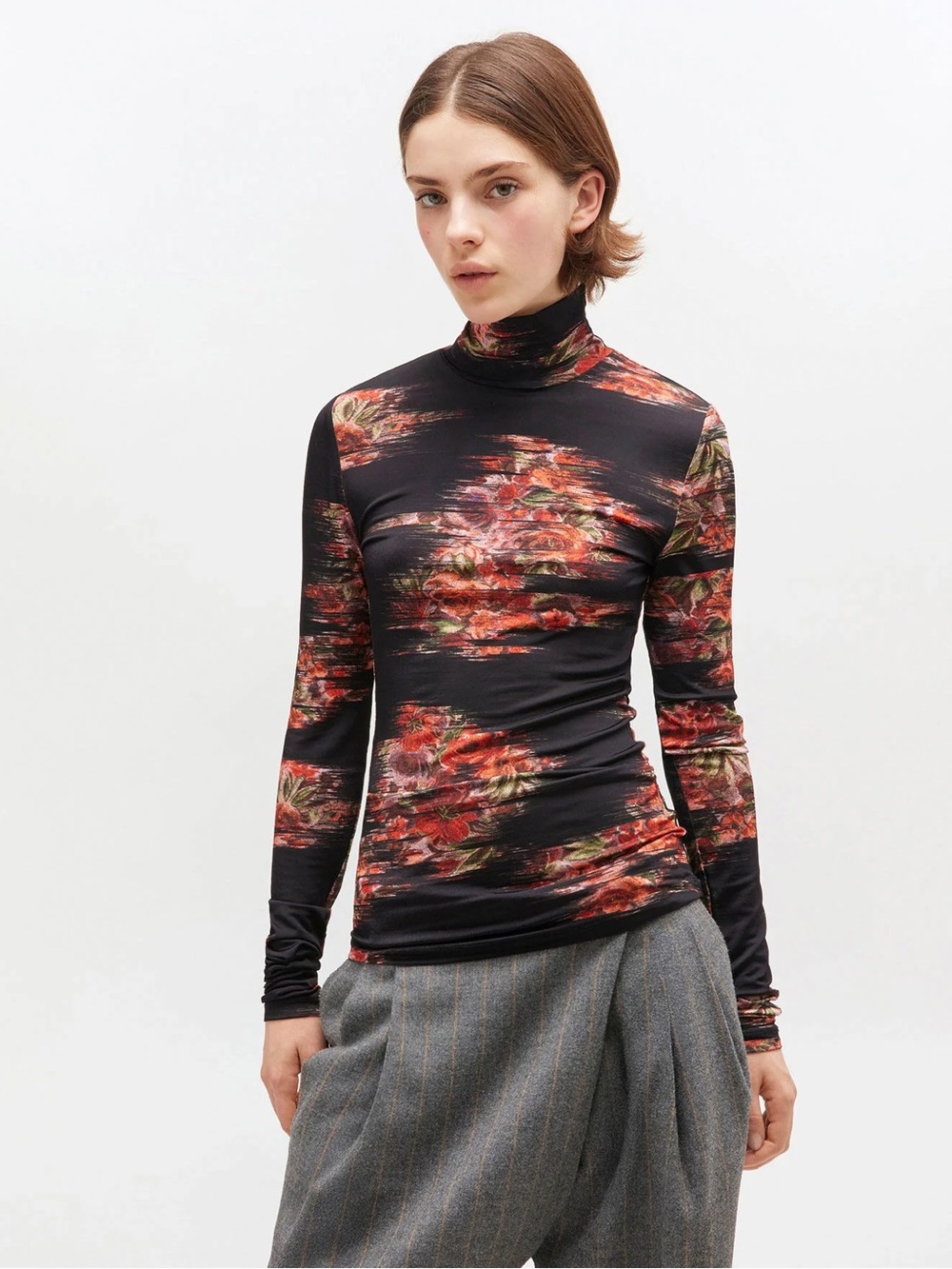 NWT GANNI
Floral Printed Shiny Jersey Turtleneck | Black